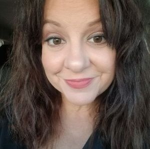 Meet your Posher, Stacy